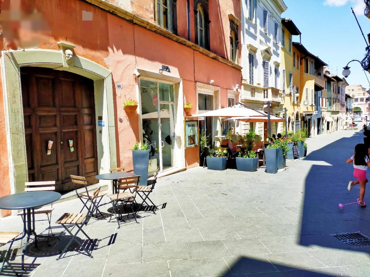 Sotto I Tetti Del Borgo Leilighet Spoleto Eksteriør bilde
