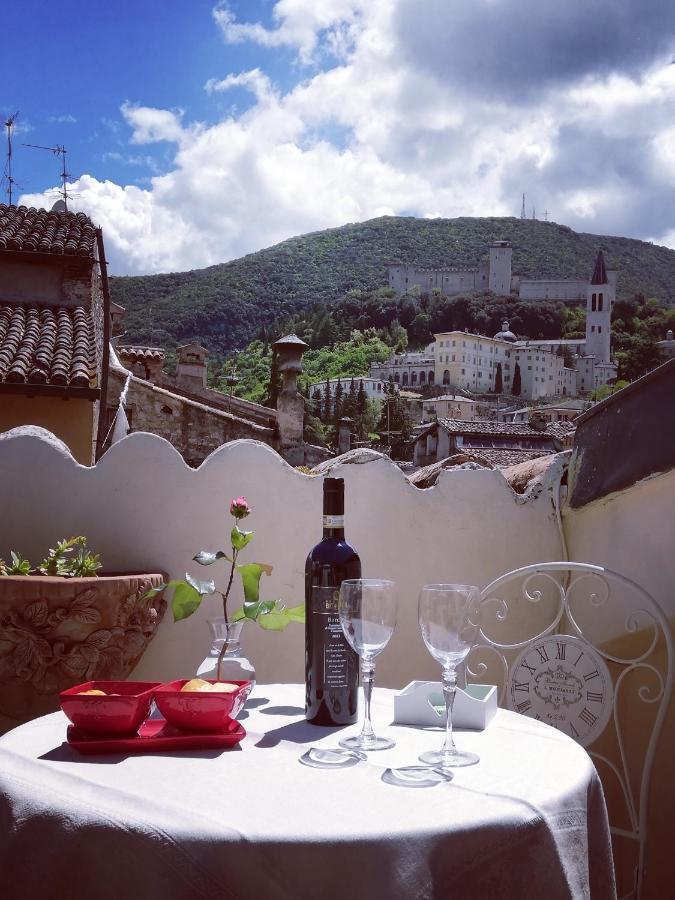 Sotto I Tetti Del Borgo Leilighet Spoleto Eksteriør bilde